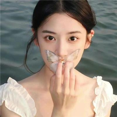 水色站